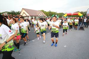 BIB: 
                            <button type="button" onclick="openModal(3530850)" class="btn btn-primary btn-sm float-right btn-popup" data-toggle="modal" data-target=".modal-high-quality">
                        <i class="fas fa-shopping-cart"></i> Add to Cart
                    </button>
                                            <button type="button" onclick="isThisMe(3530850, true)" class="btn btn-success btn-sm float-right btn-popup btn-isme hidden" data-toggle="tooltip" data-placement="bottom" title="นี่คือรูปของคุณใช่ไหม คลิกที่นี่เพื่อเอาเข้าอัลบั้ม">
                        <i class="fas fa-plus"></i> Add to album
                    </button>
                    <button type="button" onclick="isThisMe(3530850, false)" class="btn btn-warning btn-sm float-right btn-popup btn-isnotme hidden">
                        <i class="fas fa-ban"></i> Remove from album
                    </button>